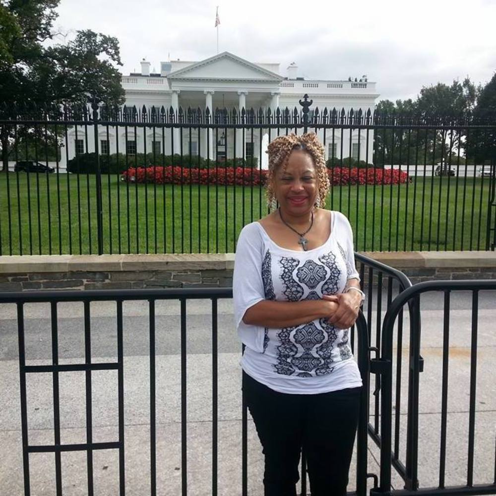 Meet your Posher, Tennie